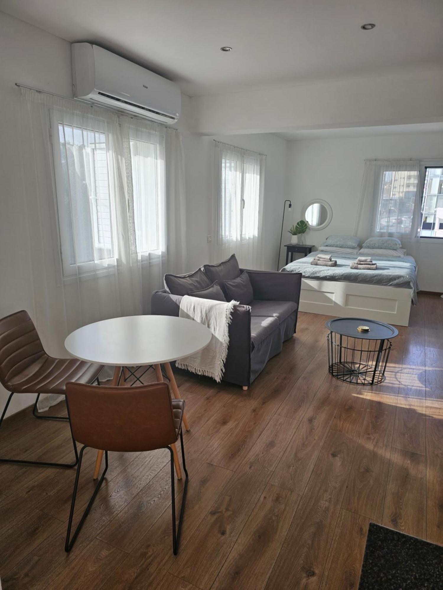 City Center Apartments Paphos Eksteriør billede